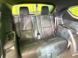 3列目シートはもちろん状態良好☆大人でもゆったりと座って頂けますので、大人数でのお出かけもラクラクです♪ご家族で、気の知れた仲間で、ドライブに行くのが楽しみですね♪