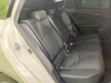 後部座席も気になるようなキズ・汚れやへたり等、大きなダメージはなく、良好な状態です。