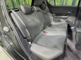後部座席も気になるようなキズ・汚れやへたり等、大きなダメージはなく、良好な状態です。