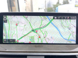 ●BMW純正ナビ:一体感のあるナビは、高級感ある車内を演出してくれます。Bluetooth再生などオーディオ機能も充実しておりますので、運転もより楽しめます♪