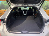 後席を格納すると、これだけの広さが!シーンに合わせたシートアレンジで、大きな荷物も積むことが出来ます♪