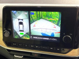 【アラウンドビューモニター】専用のカメラにより、上から見下ろしたような視点で360度クルマの周囲を確認することができます☆死角部分も確認しやすく、狭い場所での切り返しや駐車もスムーズに行えます。