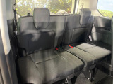 3列目シートはもちろん状態良好☆大人でもゆったりと座って頂けますので、大人数でのお出かけもラクラクです♪ご家族で、気の知れた仲間で、ドライブに行くのが楽しみですね♪