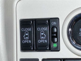 両側電動パワースライドドア仕様です。乗り降りもし易く便利な機能付きです。