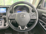 ステアリングも使用感が少なく、きれいな状態となっております♪