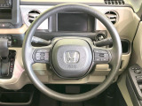 ステアリングも使用感が少なく、きれいな状態となっております♪