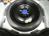 応急用のスペアタイヤが付属していますので万が一の時にも安心です