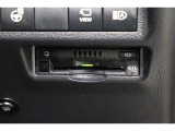 スッキリ装着されたビルトインタイプのETC!高速道路走行の料金所をノンストップで通過できます。※ ETCカードのお申し込みも当社にお任せ下さい!