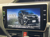 【純正10型ナビ】人気の純正ナビを装備しております。ナビの使いやすさはもちろん、オーディオ機能も充実!キャンプや旅行はもちろん、通勤や買い物など普段のドライブも楽しくなるはず♪