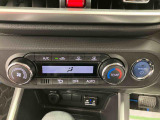 3.「認定中古車カルテ」は、走行距離や修復歴に加えてキズ・凹みの有無・状態や消耗品の交換、過去の整備状況がわかります。