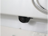 バックカメラが付いているので後方確認が非常にしやすいです。今や運転初心者も熟練者も必須装備!ついていて損はないですね♪