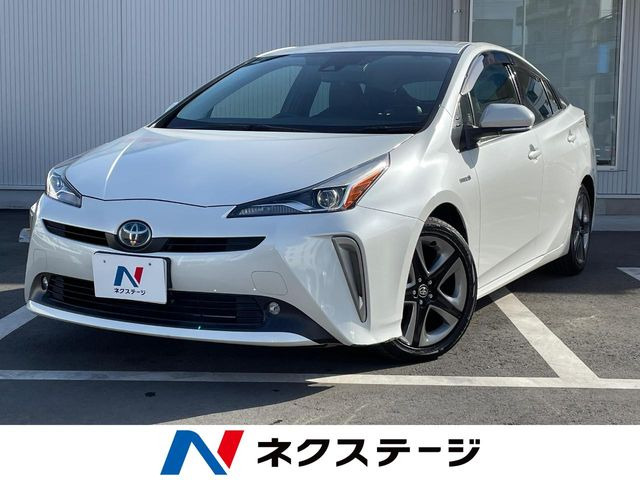 トヨタ プリウス 