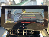 【全周囲モニター】フロント+サイド+バックにカメラが装着されています。車庫入れが苦手な方もこれがあれば安心ですね。
