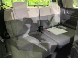 3列目シートはもちろん状態良好☆大人でもゆったりと座って頂けますので、大人数でのお出かけもラクラクです♪ご家族で、気の知れた仲間で、ドライブに行くのが楽しみですね♪