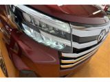 ○暗い夜道も明るく照らします○LEDヘッドライト装着車&Sigma;(・&omega;・ノ)ノ! 夜間のドライブも安心ですね♪消費電力が少なくて明るいなんて、◎です(^^)