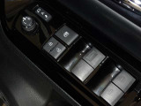 電動格納式ドアミラー・パワーウインドウを装備しています。