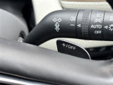 【パドルシフト(AT車)】MT車と同じように好きなギアで走ることができます。ステアリングから手を離さずに指先だけでシフト操作ができ、よりスポーティな走りをお楽しみいただけます。