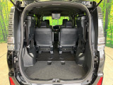 後席を格納すると、これだけの広さが!シーンに合わせたシートアレンジで、大きな荷物も積むことが出来ます♪