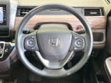 ステアリングも使用感が少なく、きれいな状態となっております♪