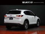 【CX-5】上質感と精悍さを兼ね備え、ワイド感を強調した意匠。オールラウンドな機能美と品格、洗練されたデザイン。