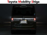 リヤのコンビネーションランプは後続車からも確認しやすいデザインです。