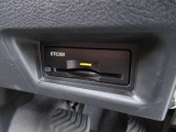 『ETC2.0』を装着しています♪♪ 有料道路での料金所の手間を省いて運転に集中できます♪♪ 車から離れる時はカードの抜き取りをお忘れなく♪♪