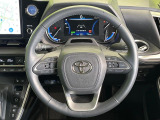 【純正革巻きステアリング】上質な革を使用することで、手にしっかり馴染みとても運転しやすいハンドルです♪
