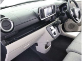 見通しのよいすっきりとした視界で、誰でも運転しやすいです。運転のしやすさは疲れにくさにも繋がりますよ♪