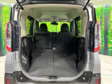 普段のお買い物や通勤、送迎等に十分な荷室スペースを確保しております。セカンドシートを倒すと、大きな荷物の積載も可能です♪