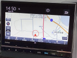 9インチインターナビ付きです!!目的地までの適切なルート案内や、お天気、お得なイベント案内などを受け取って頂けます!!