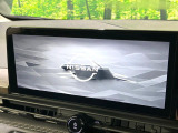 【メーカー純正ナビ】インテリアに溶け込むスタイリッシュな「専用設計」メーカーナビを装備♪視認性や操作性など基本性能にも優れ、より上質なカーライフをお楽しみいただけます。