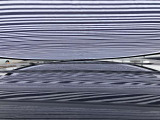 ルーフに、1cm〜5cmほどのへこみが複数ある車両となっております。