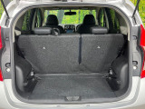普段のお買い物や通勤、送迎等に十分な荷室スペースを確保しております。セカンドシートを倒すと、大きな荷物の積載も可能です♪