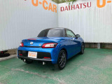 右斜め後ろ