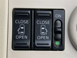 両側電動スライドドアのスイッチ付です。車内からもスイッチひとつで楽にドアの開閉が可能です。電動なので開閉時に力を使う必要がなく、半ドアになることもありません!