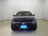 ドイツ車はフロントマスクに特徴がございます。一目でGOLF VARIANTと分かるデザインです。在庫状況もお気軽にお問い合わせください。