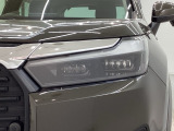 LEDヘッドライトは、点灯の瞬間から最大光量を発揮し、突然暗くなるトンネルなどでの安定感を高めます。