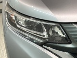 LEDヘッドライトは、点灯の瞬間から最大光量を発揮し、突然暗くなるトンネルなどでの安定感を高めます。