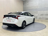 「中古車ハイブリッド保証」付き。ハイブリット機構を無償で保証します。保証期間は初度登録年月から10年目まで、または3年間の長い方。但し累計走行距離が20万km以内。
