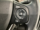 【アダプティブ・クルーズ・コントロール】予め設定した車速内でクルマが自動的に加減速。 前走車との適切な車間距離を維持しながら追従走行し、高速道路でのドライバーの疲労を軽減してくれる嬉しい機能付♪