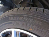 タイヤサイズは、155/65R14です。