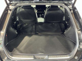 シートを倒すと広々とした荷物スペースに☆