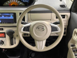 ステアリングも使用感が少なく、きれいな状態となっております♪