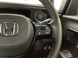 ステアリング右手側に安全運転支援機能のホンダセンシングをコントロールするスイッチ
