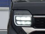 ★LEDヘッドライト搭載★ 白っぽく光る明るく省電力なLEDライト!先進的な白い輝きでフロントフェースを引き締めます☆