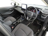 シンプルで使いやすいデザインの運転席です。