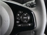 ◆アダプティブクルーズコントロール◆予め設定した車速内でクルマが自動的に加減速。前走車との適切な車間距離を維持しながら追従走行します。【LKAS】車線維持支援システムでステアリング操作を支援。