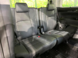 3列目シートはもちろん状態良好☆大人でもゆったりと座って頂けますので、大人数でのお出かけもラクラクです♪ご家族で、気の知れた仲間で、ドライブに行くのが楽しみですね♪