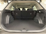 広々としたラゲージスペースを備えています。シートを倒すことで大きなものや長さのある荷物もしっかりと積み込めます。