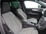 VOLVOのシートは人間工学に基づいた設計となっており、長時間の運転でも疲れにくいと定評があります。当店ではモデルにより試乗可能な車両もご用意しておりますので、ぜひ座り心地をご体感ください。